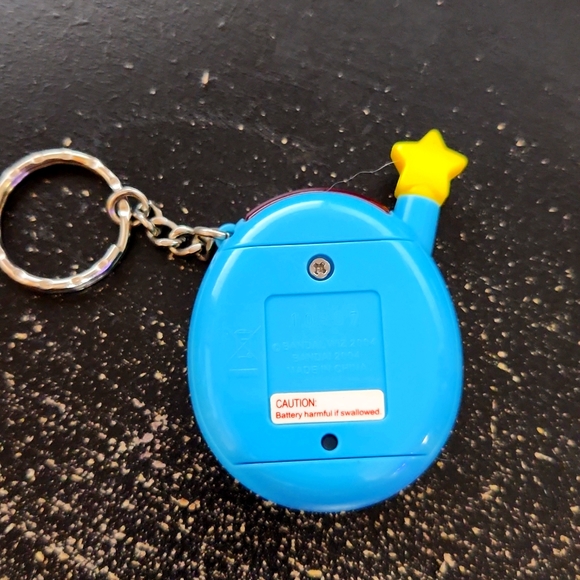 Rare Vintage Tamagotchi Connection 2004 Bandai World Globe Shell - Picture 2 of 4